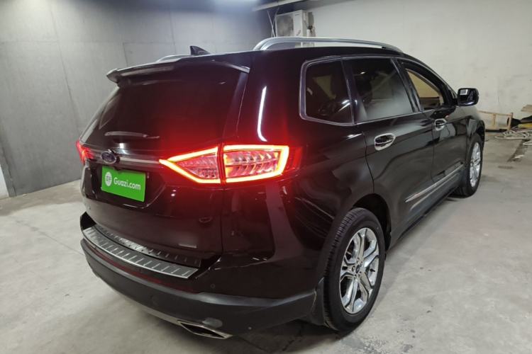 Used Ford Edge 2016 EcoBoost 245 Two-Wheel-Drive Titanium 7-Seater Rear Right 45 Deg