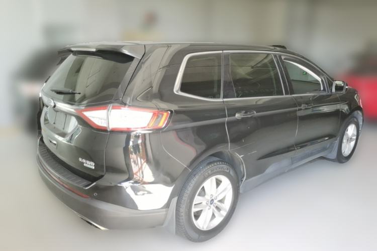 Used Ford Edge 2016 EcoBoost 245 Two-Wheel-Drive Platinum Edition 7-Seater Rear Right 45 Deg