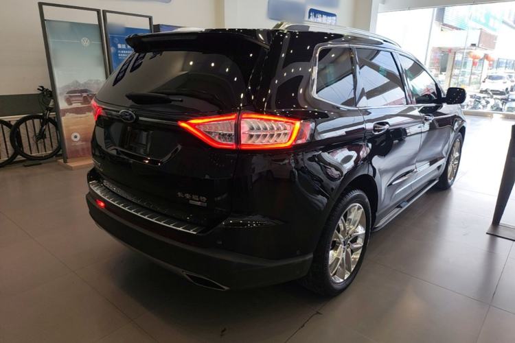 Used Ford Edge 2016 EcoBoost 245 Four-Wheel Drive Titanium 7-Seater Rear Right 45 Deg