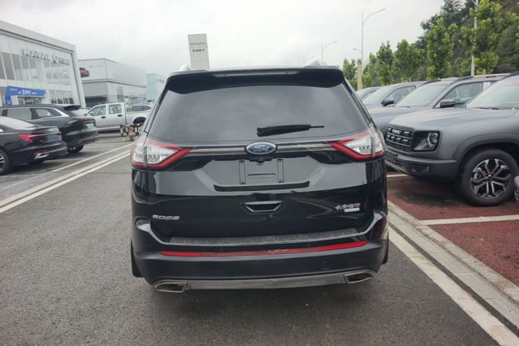 Used Ford Edge 2016 EcoBoost 245 Two-Wheel-Drive Platinum Edition 7-Seater Rear