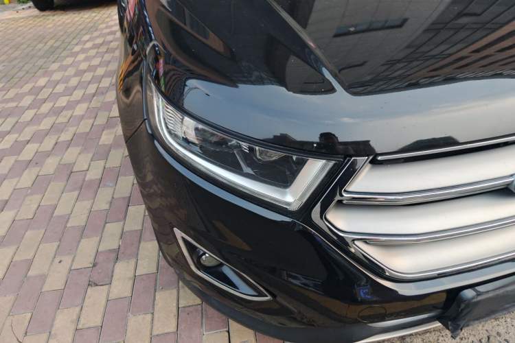 Used Ford Edge 2016 EcoBoost 245 Two-Wheel-Drive Titanium 7-Seater Right Front Headlight