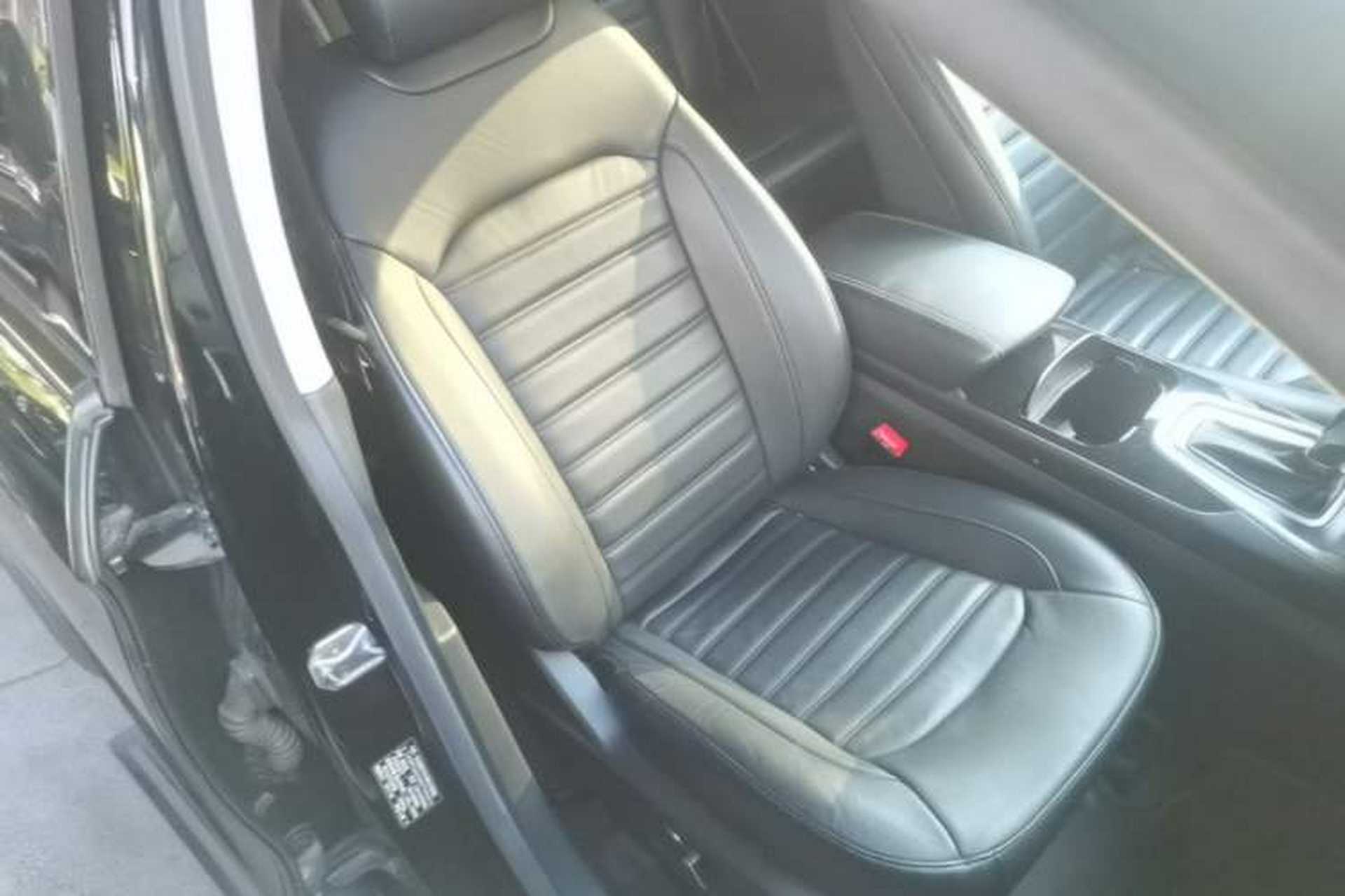 Used Ford Edge 2016 EcoBoost 245 Four-Wheel Drive Titanium Edition 7-Seater Right Front Seat