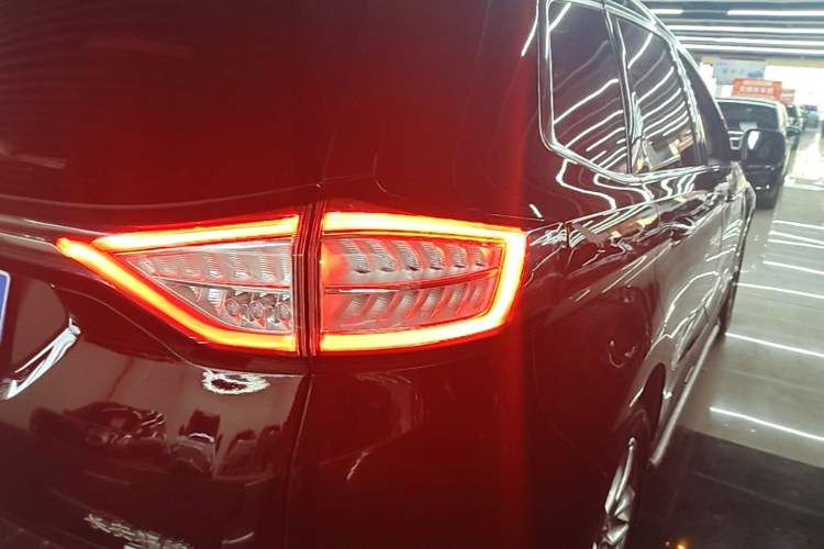 Used Ford Edge 2016 EcoBoost 245 Four-Wheel Drive Titanium 7-Seater Right Rear Taillight