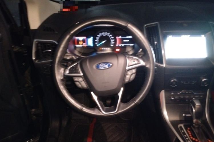Used Ford Edge 2016 EcoBoost 245 Two-Wheel-Drive Titanium 7-Seater Steering Wheel