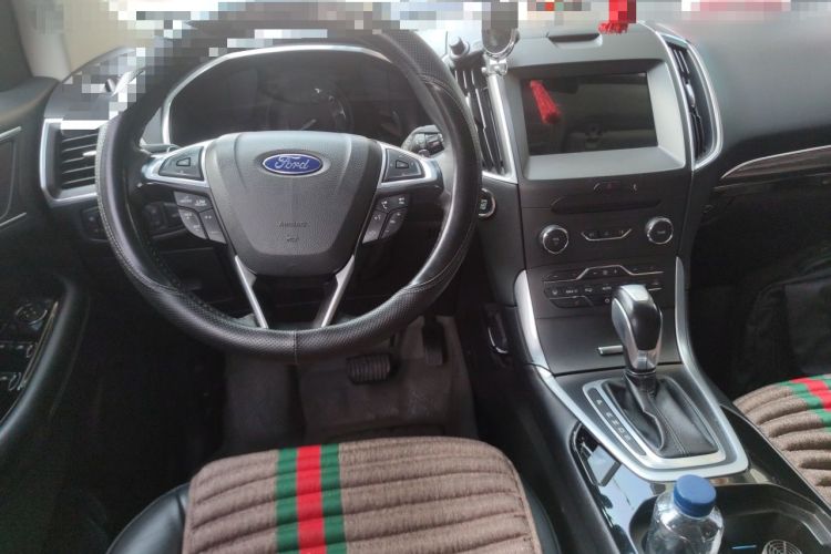 Used Ford Edge 2016 EcoBoost 245 Two-Wheel-Drive Titanium 7-Seater Steering Wheel