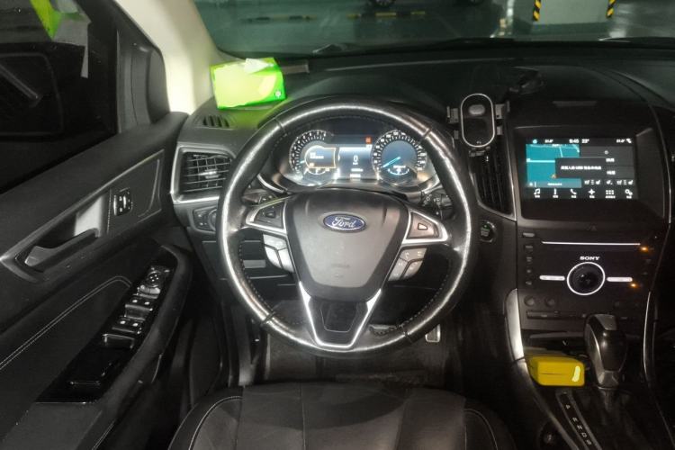 Used Ford Edge 2016 EcoBoost 245 Four-Wheel Drive Titanium 7-Seater Steering Wheel