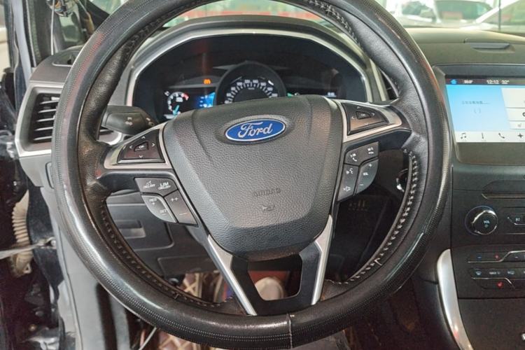 Used Ford Edge 2016 EcoBoost 245 Four-Wheel Drive Titanium Edition 7-Seater Steering Wheel