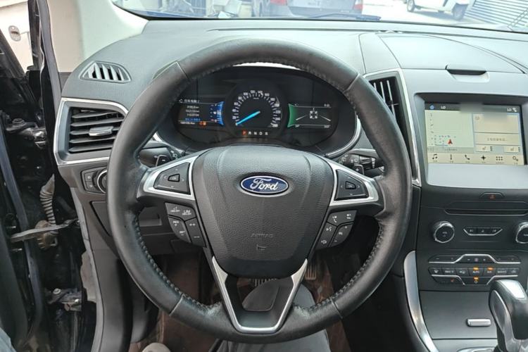 Used Ford Edge 2016 EcoBoost 245 Four-Wheel Drive Titanium Edition 7-Seater Steering Wheel