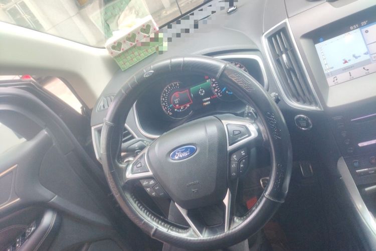 Used Ford Edge 2016 EcoBoost 245 Four-Wheel Drive Titanium 7-Seater Steering Wheel
