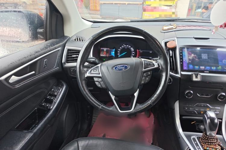 Used Ford Edge 2016 EcoBoost 245 Four-Wheel Drive Titanium Edition 7-Seater Steering Wheel