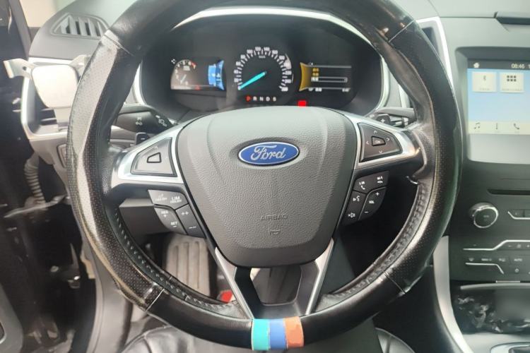 Used Ford Edge 2016 EcoBoost 245 Four-Wheel Drive Titanium Edition 7-Seater Steering Wheel