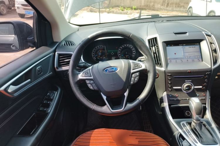 Used Ford Edge 2016 EcoBoost 245 Four-Wheel Drive Titanium 7-Seater Steering Wheel