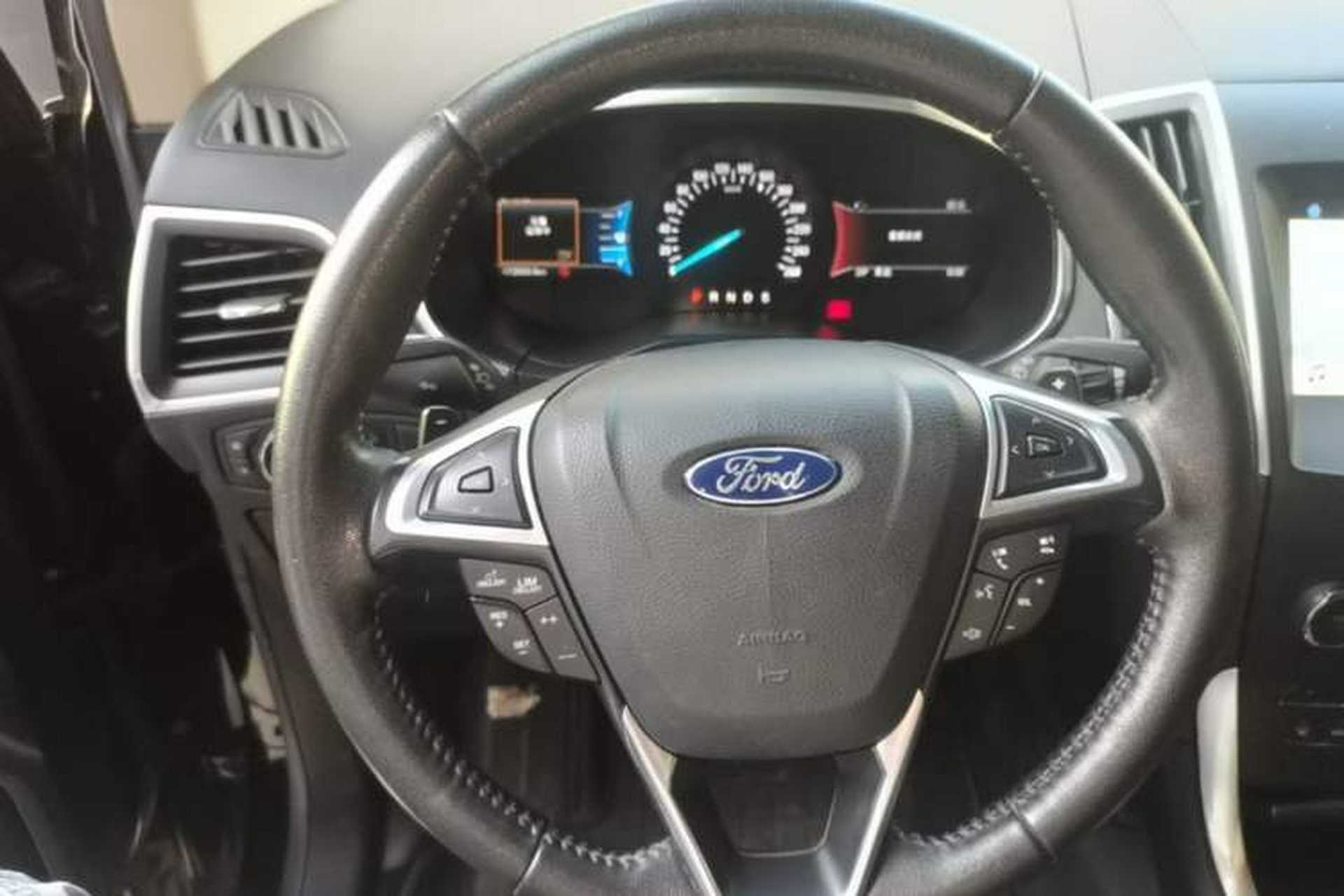 Used Ford Edge 2016 EcoBoost 245 Four-Wheel Drive Titanium Edition 7-Seater Steering Wheel