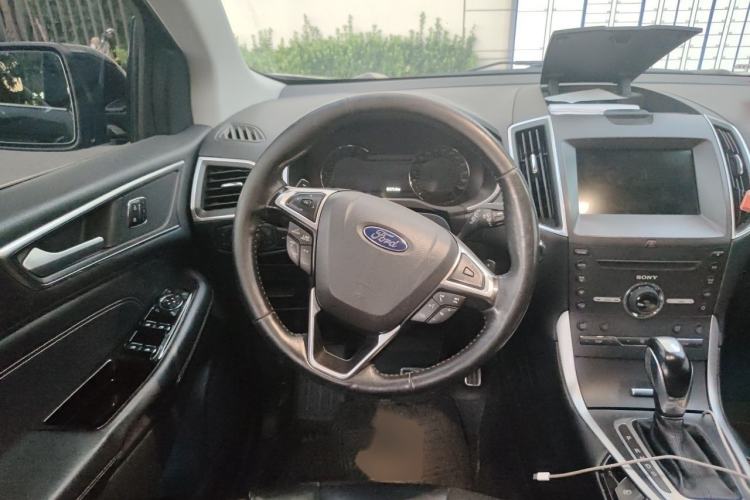 Used Ford Edge 2016 EcoBoost 245 Four-Wheel Drive Titanium 7-Seater Steering Wheel