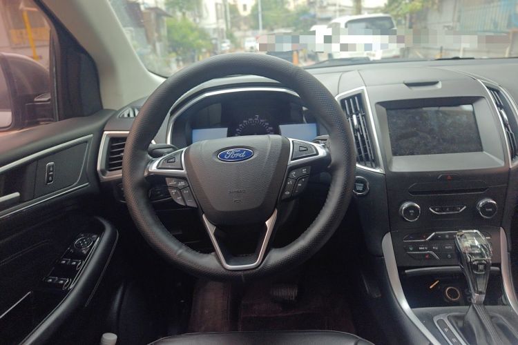 Used Ford Edge 2016 EcoBoost 245 Four-Wheel Drive Titanium Edition 7-Seater Steering Wheel