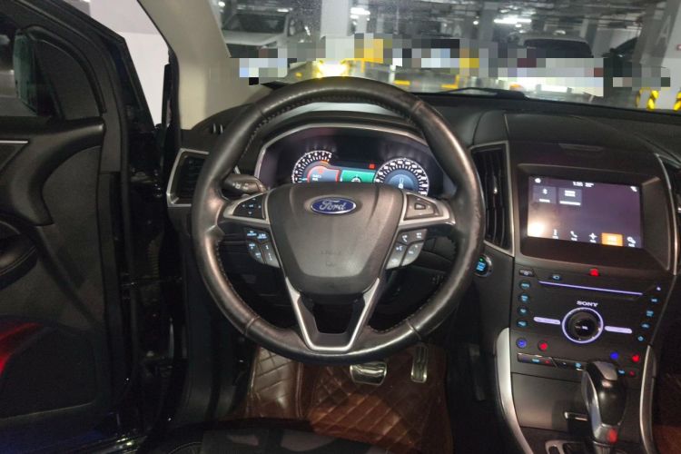 Used Ford Edge 2016 EcoBoost 245 Four-Wheel Drive Titanium 7-Seater Steering Wheel