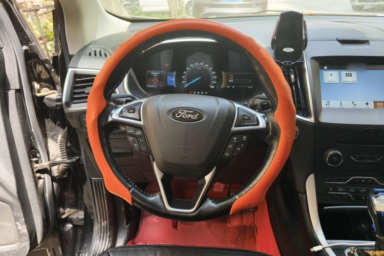 Used Ford Edge 2016 EcoBoost 245 Four-Wheel Drive Titanium Edition 7-Seater Steering Wheel