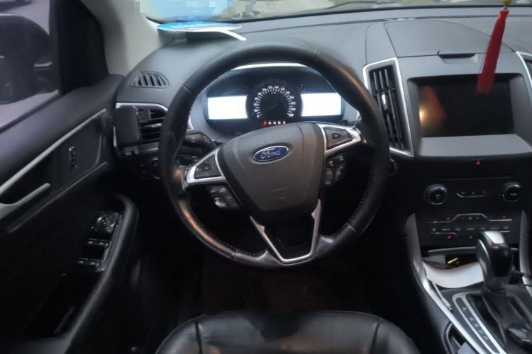 Used Ford Edge 2016 EcoBoost 245 Four-Wheel Drive Titanium Edition 7-Seater Steering Wheel