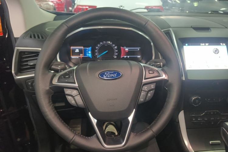 Used Ford Edge 2016 EcoBoost 245 Two-Wheel-Drive Titanium 7-Seater Steering Wheel