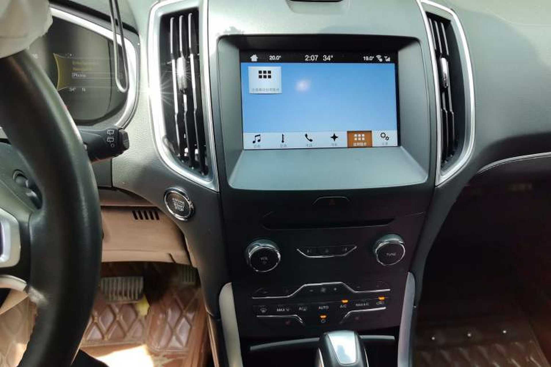Used Ford Edge 2016 EcoBoost 245 Four-Wheel Drive Titanium Edition 7-Seater Audio And AC Panel