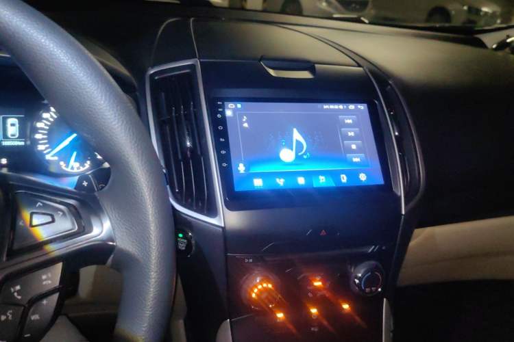 Used Ford Edge 2016 EcoBoost 245 Two-Wheel-Drive Titanium 5-Seater Audio And AC Panel