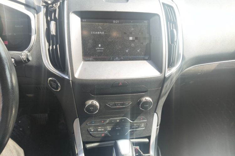 Used Ford Edge 2016 EcoBoost 245 Four-Wheel Drive Titanium Edition 7-Seater Audio And AC Panel