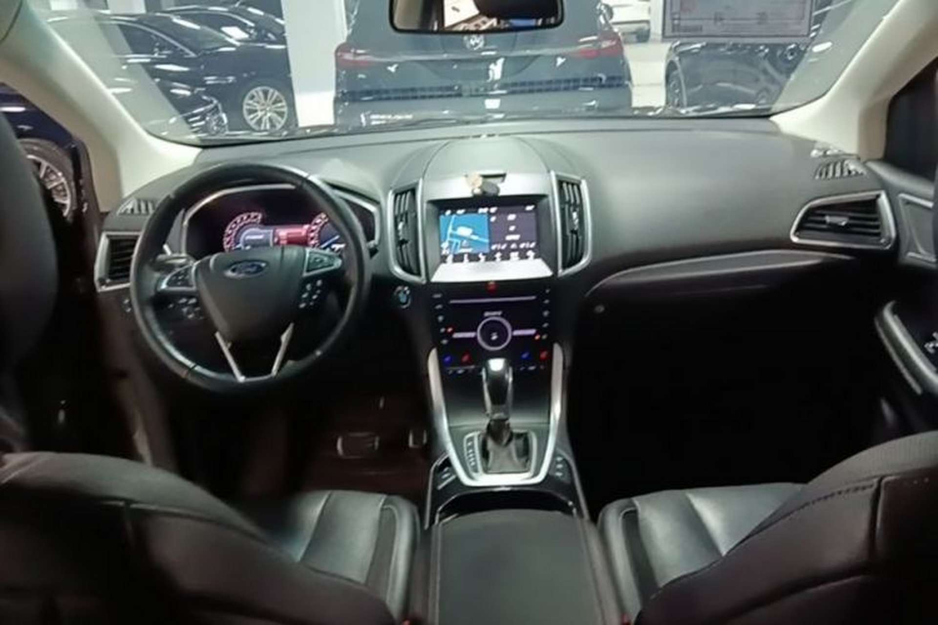 Used Ford Edge 2016 EcoBoost 245 Four-Wheel Drive Titanium 7-Seater Center Console