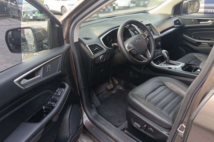 Used Ford Edge 2016 EcoBoost 245 Two-Wheel-Drive Titanium 7-Seater Driver Seat