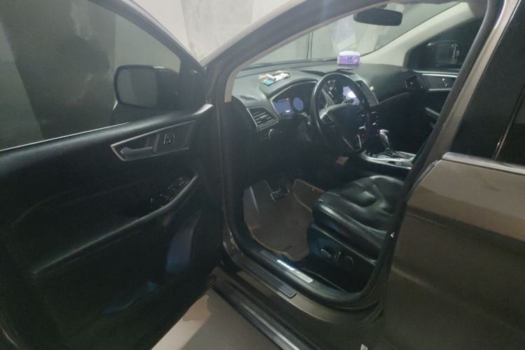 Used Ford Edge 2016 EcoBoost 245 Four-Wheel Drive Titanium 7-Seater Driver Seat
