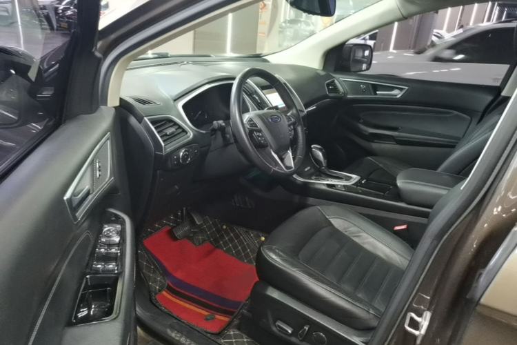 Used Ford Edge 2016 EcoBoost 245 Four-Wheel Drive Titanium Edition 7-Seater Driver Seat