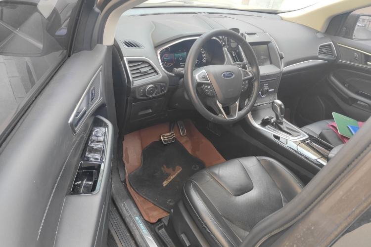 Used Ford Edge 2016 EcoBoost 245 Four-Wheel Drive Titanium 7-Seater Driver Seat