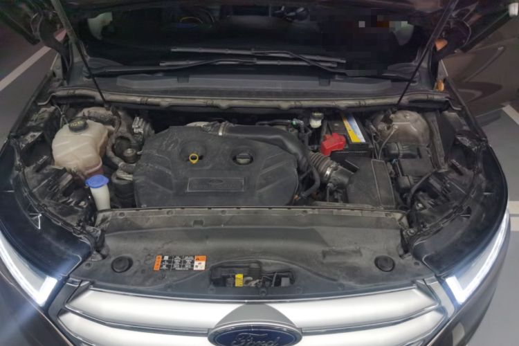 Used Ford Edge 2016 EcoBoost 245 Two-Wheel-Drive Titanium 7-Seater Engine Bay