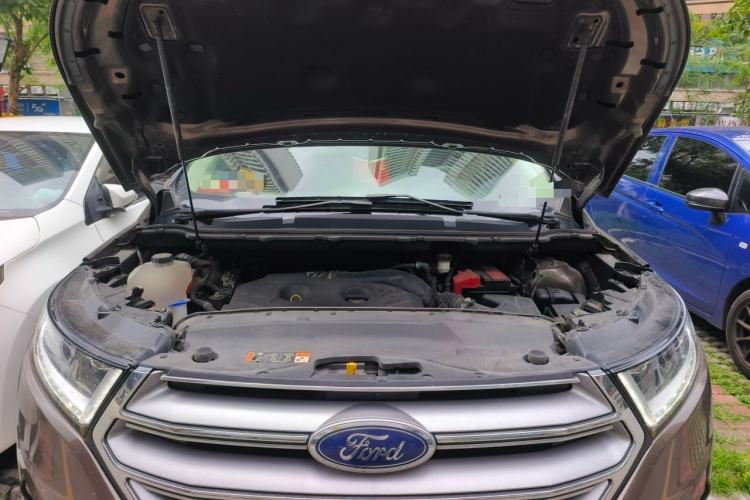 Used Ford Edge 2016 EcoBoost 245 Two-Wheel-Drive Titanium 7-Seater Engine Bay