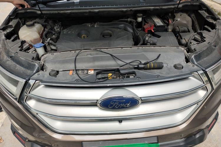 Used Ford Edge 2016 EcoBoost 245 Two-Wheel-Drive Titanium 7-Seater Engine Bay