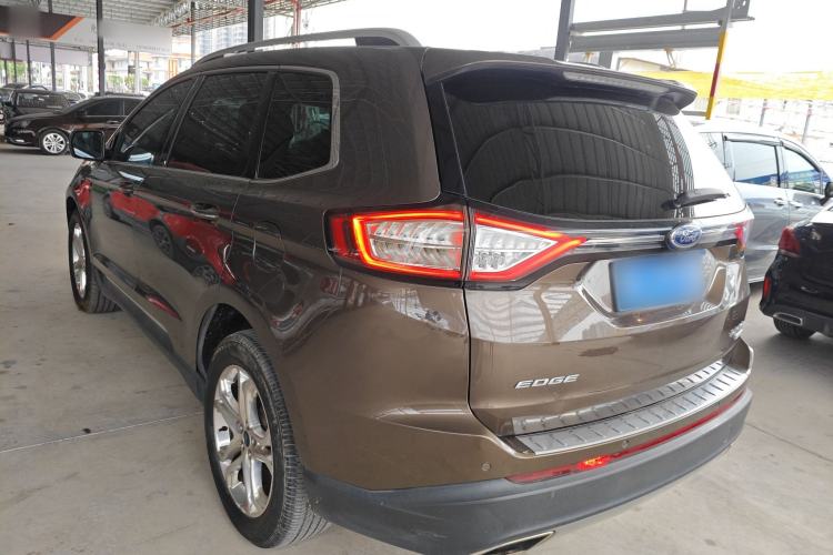 Used Ford Edge 2016 EcoBoost 245 Two-Wheel-Drive Titanium 7-Seater Exterior 2