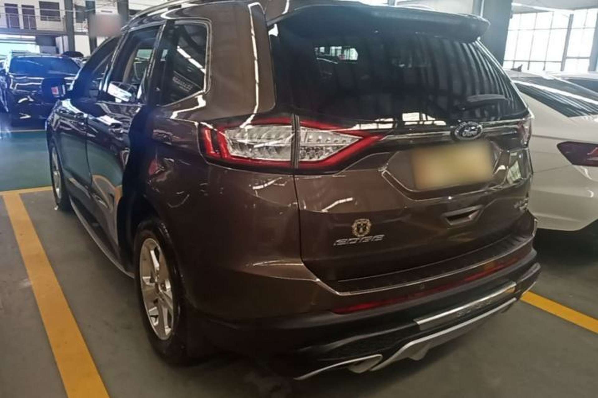 Used Ford Edge 2016 EcoBoost 245 Two-Wheel-Drive Titanium 5-Seater Exterior 2