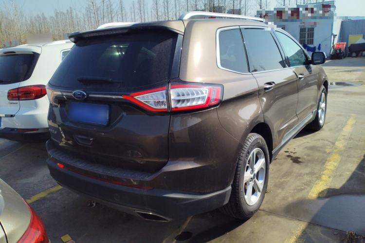 Used Ford Edge 2016 EcoBoost 245 Two-Wheel-Drive Titanium 5-Seater Exterior 3