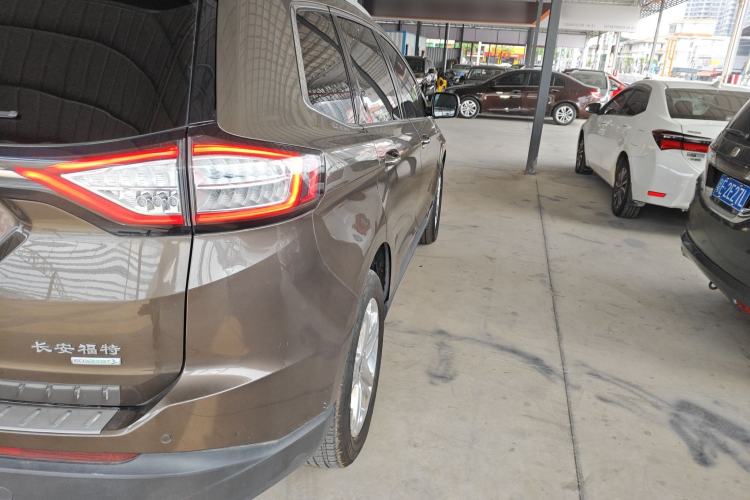 Used Ford Edge 2016 EcoBoost 245 Two-Wheel-Drive Titanium 7-Seater Exterior 3