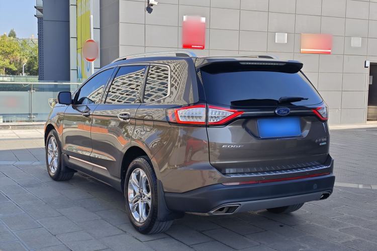 Used Ford Edge 2016 EcoBoost 245 Two-Wheel-Drive Titanium 7-Seater Exterior 3