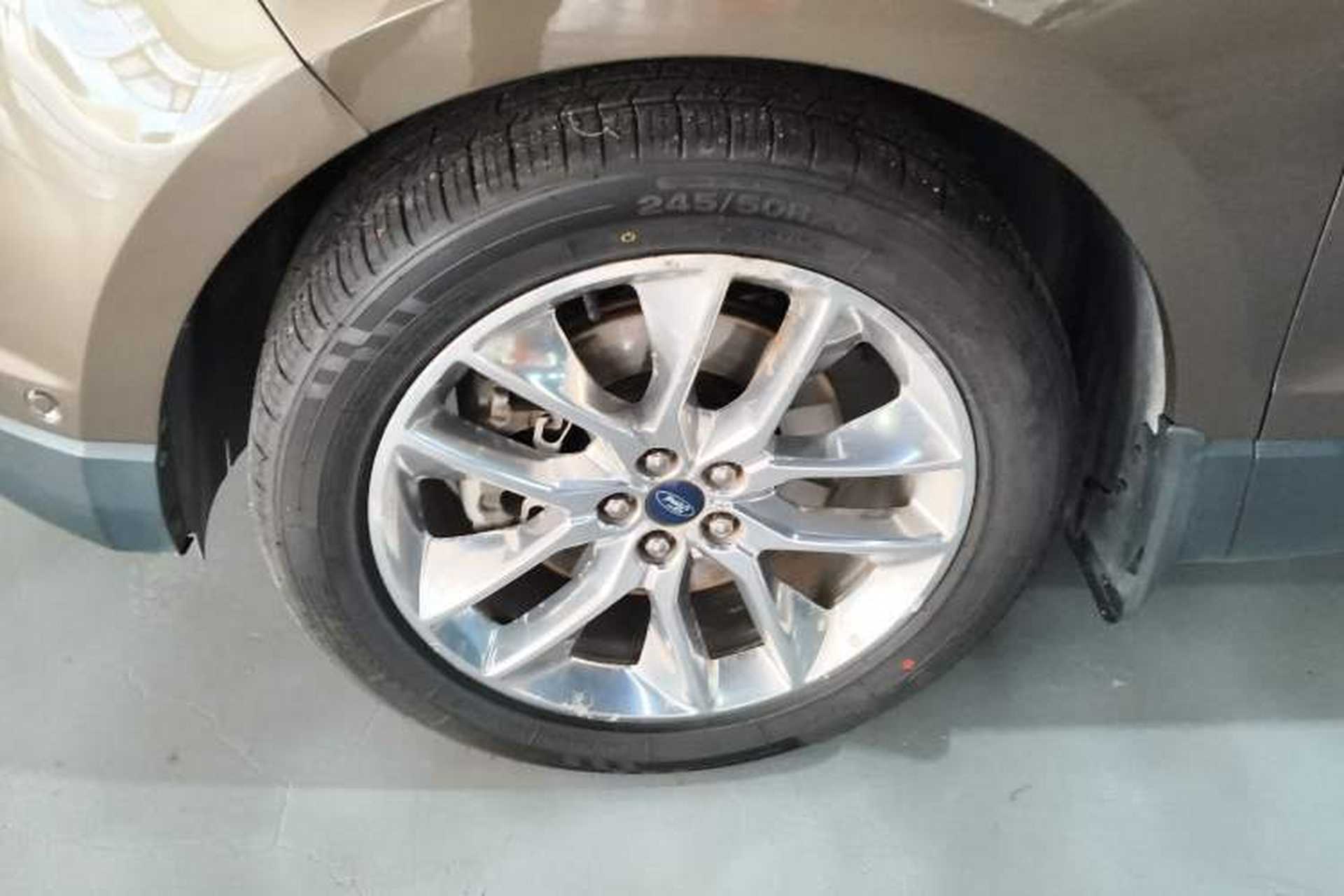 Used Ford Edge 2016 EcoBoost 245 Four-Wheel Drive Titanium 7-Seater Exterior 4