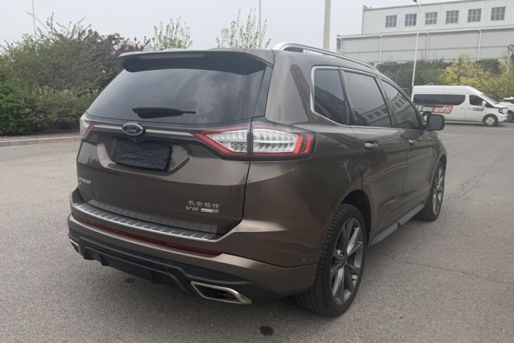 Used Ford Edge 2016 EcoBoost 330 V6 Four-Wheel Drive Sporty 7-Seater Exterior 6