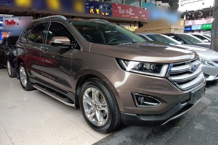 Used Ford Edge 2016 EcoBoost 245 Two-Wheel-Drive Titanium 7-Seater Front Right 45 Deg