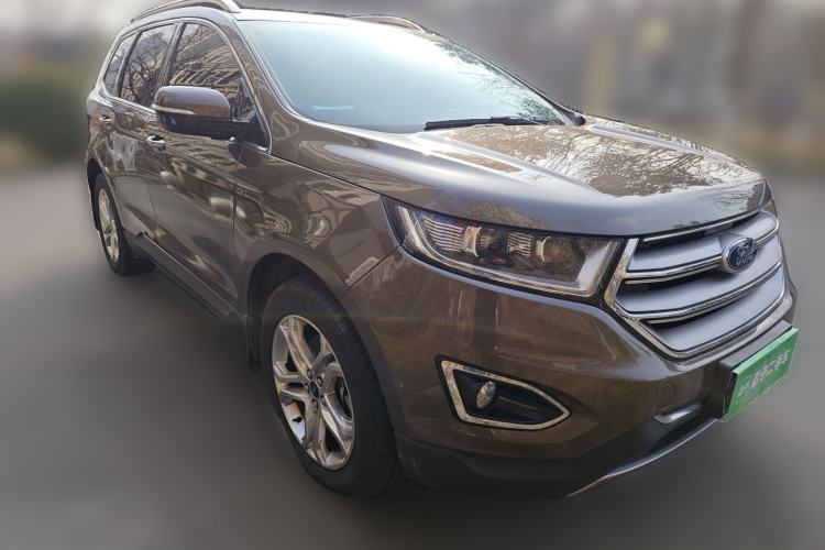 Used Ford Edge 2016 EcoBoost 245 Four-Wheel Drive Titanium Edition 7-Seater Front Right 45 Deg