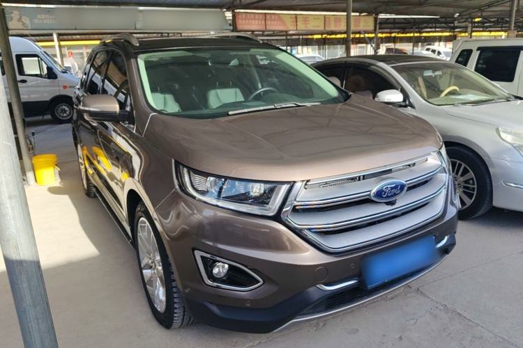Used Ford Edge 2016 EcoBoost 245 Four-Wheel Drive Titanium 7-Seater Front Right 45 Deg