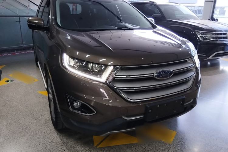 Used Ford Edge 2016 EcoBoost 245 Four-Wheel Drive Titanium 7-Seater Front Right 45 Deg