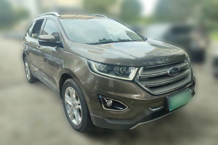 Used Ford Edge 2016 EcoBoost 245 Two-Wheel-Drive Titanium 7-Seater Front Right 45 Deg