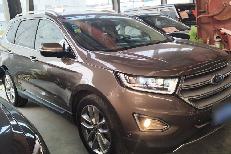 Used Ford Edge 2016 EcoBoost 245 Four-Wheel Drive Titanium 7-Seater Front Right 45 Deg