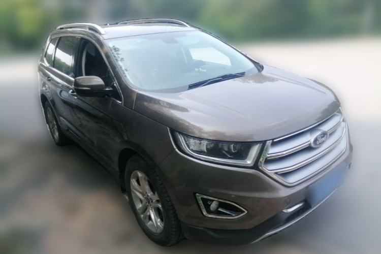 Used Ford Edge 2016 EcoBoost 245 Four-Wheel Drive Titanium Edition 7-Seater Front Right 45 Deg