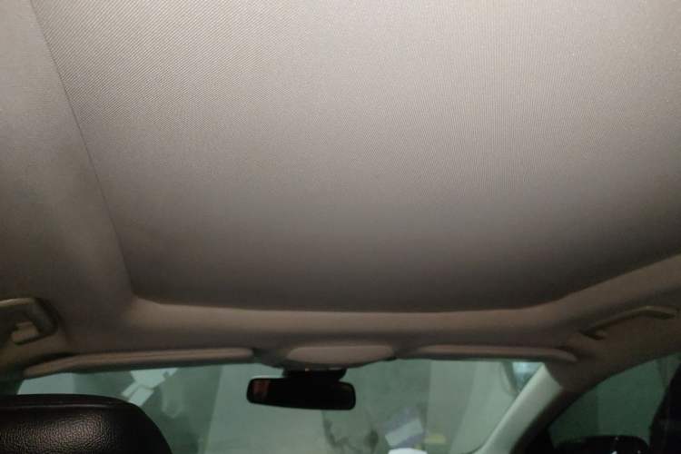 Used Ford Edge 2016 EcoBoost 245 Four-Wheel Drive Titanium 7-Seater Headliner