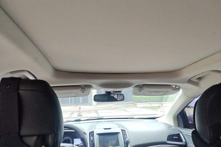 Used Ford Edge 2016 EcoBoost 245 Two-Wheel-Drive Titanium 7-Seater Headliner
